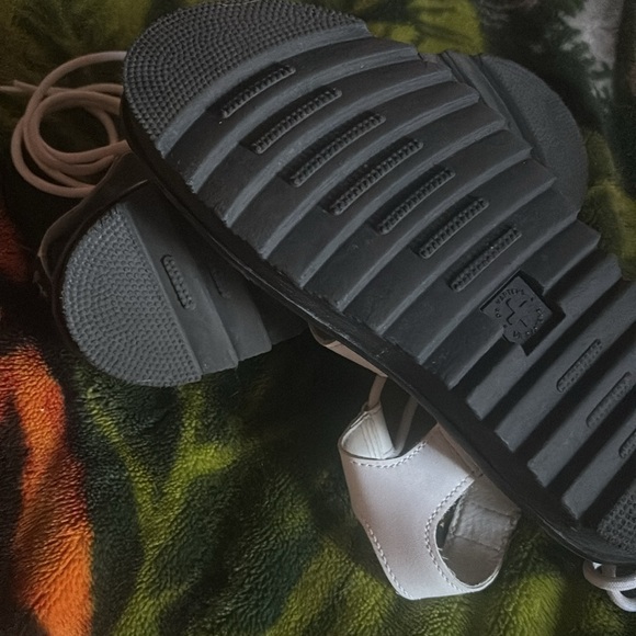 NWOT Dr Martens 'NARTILLA' AirWair Leather Strappy Sandals Black White Women’s - Picture 12 of 13